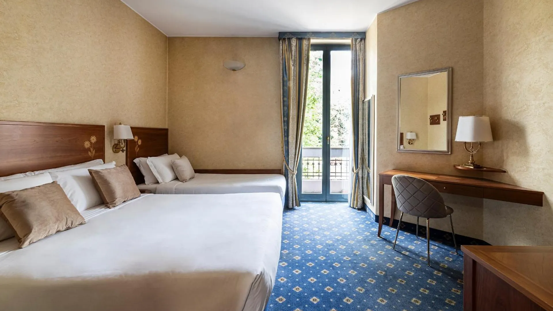 Boutique Hotel Dieci Milan 4*,