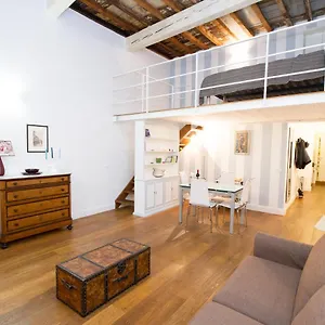 Charming Santa Croce Loft Apartamento